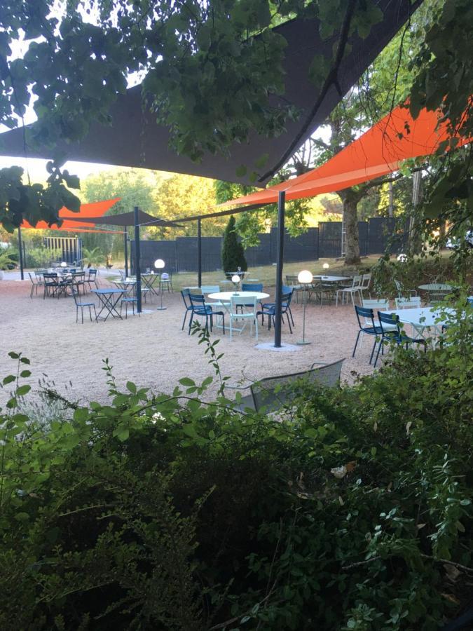 Hotel Logis Restaurant La Fontaine Mantry Exterior foto