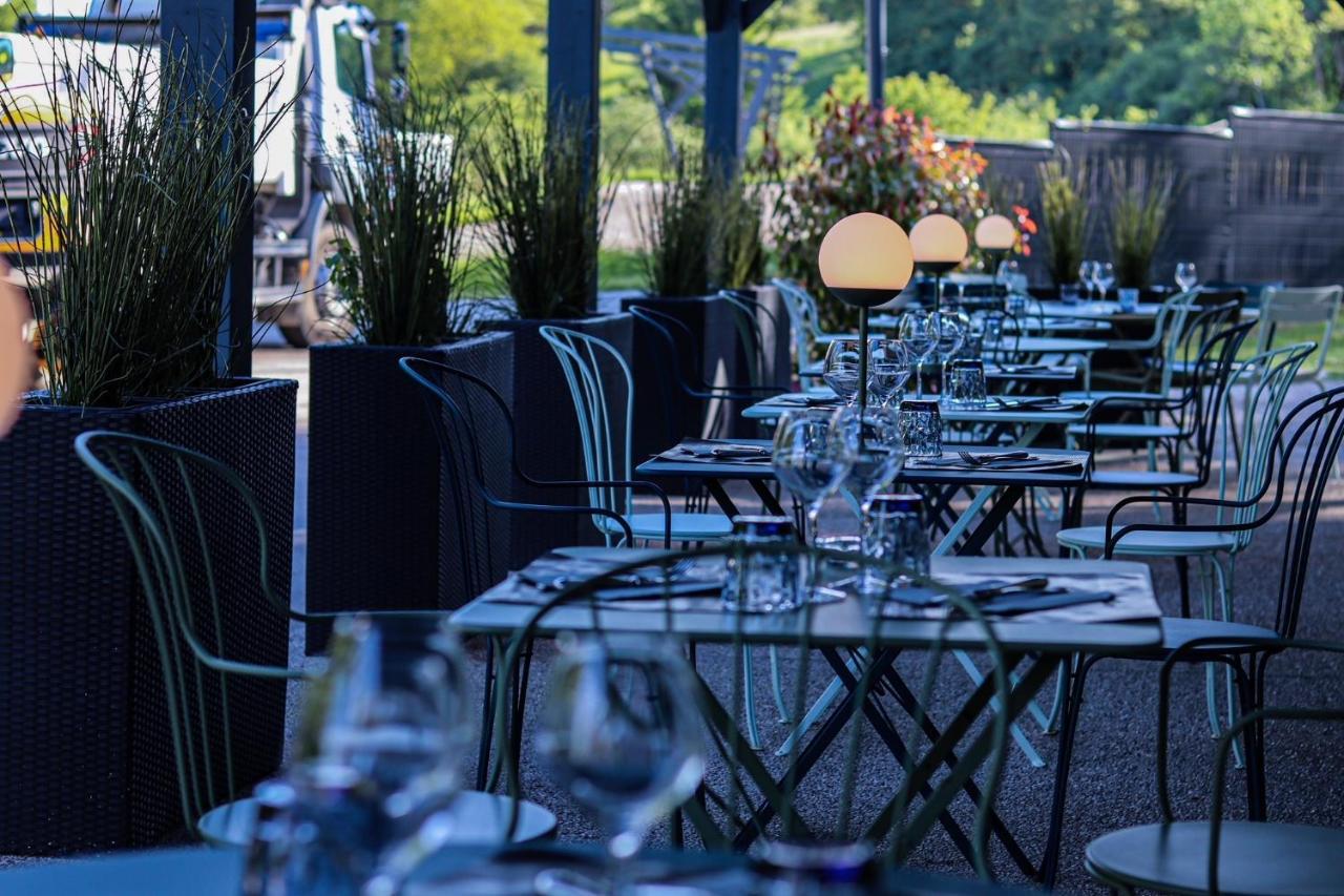 Hotel Logis Restaurant La Fontaine Mantry Exterior foto